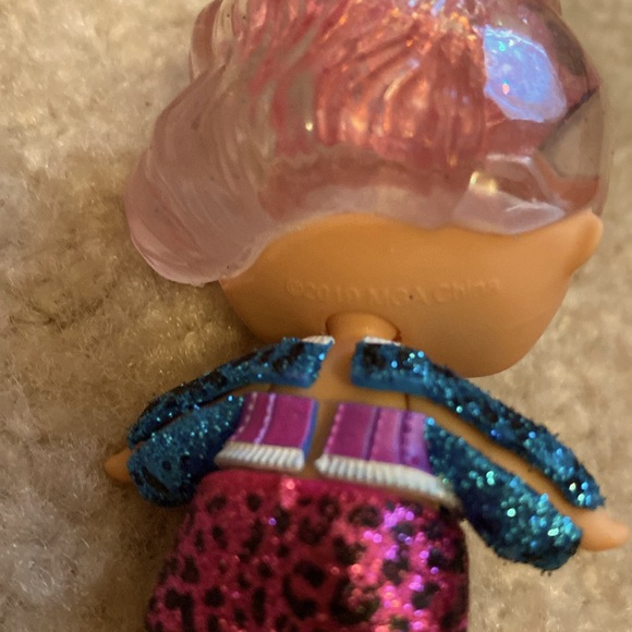 *Brand New* L.O.L Surprise Glitter Globe Doll - Snow Leopard only ever unboxed!! - Picture 14 of 14